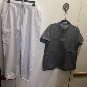 SORRY THE JOGGERS IN THIS LISTING HAVE BEEN SOLD ALREADY. TOP STILL AVAILABLE